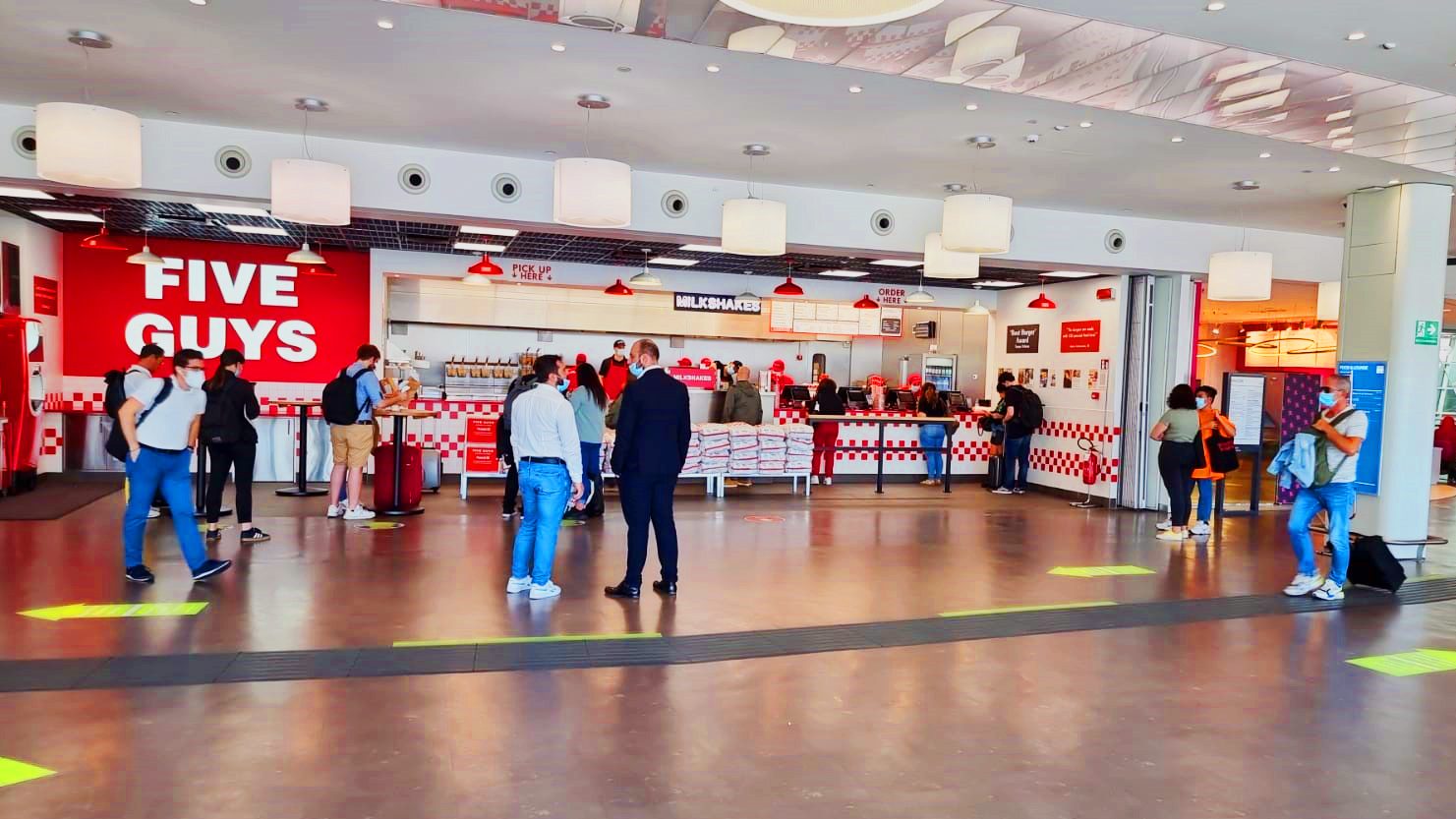 Five Guys inaugura nella Capitale il secondo store italiano