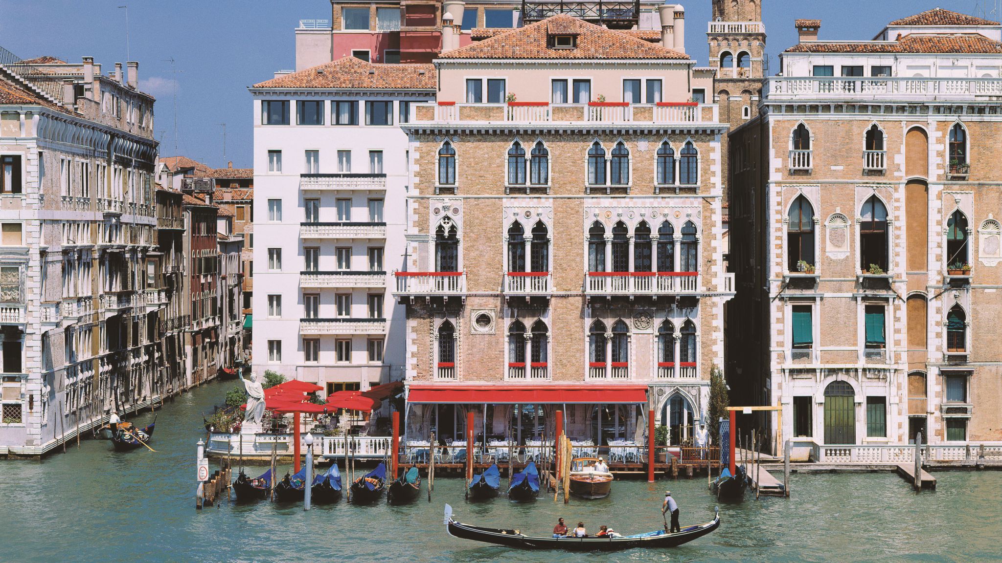 Ristrutturazione dell’Hotel Bauer